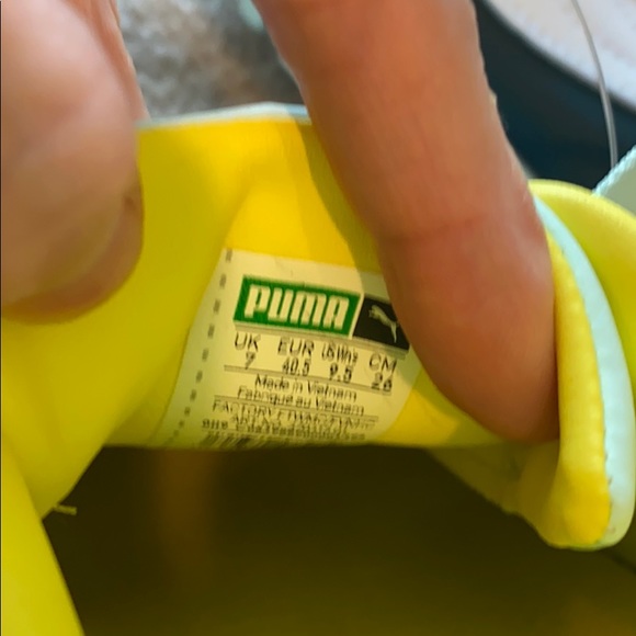 Puma NEW sneakers size 9.5 - Picture 5 of 8